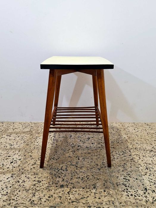 MESA DE APOIO VINTAGE . Side Table