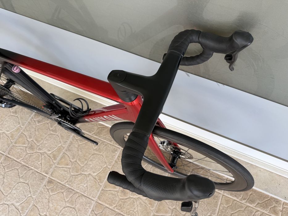 Bicicleta de estrada Canyon - Bem equipada!