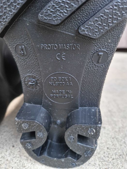 kalosze gumowce DANLOP roz.41 czarne nowe