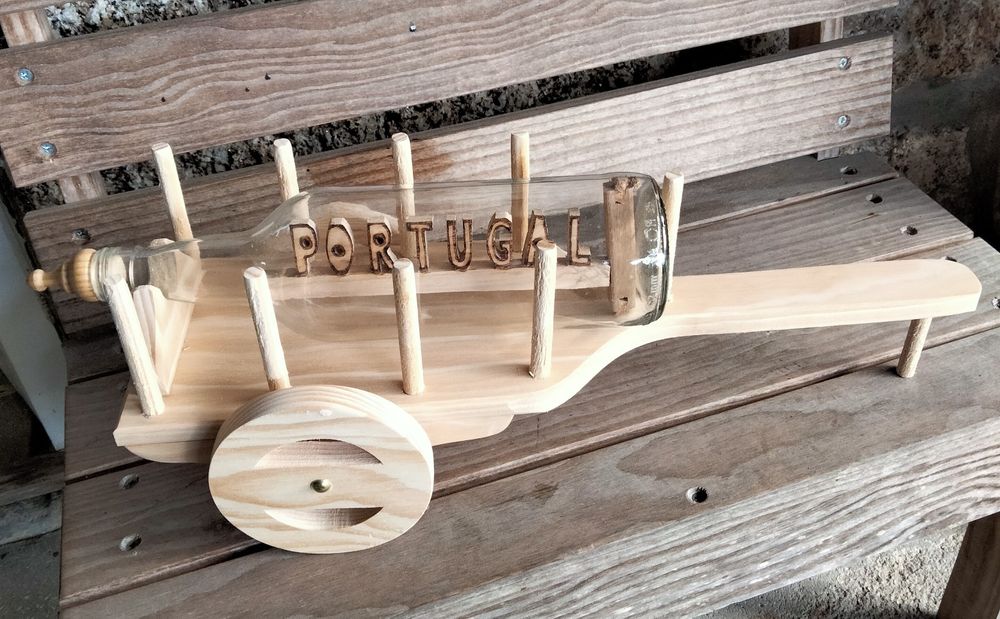 Suportes diversos para garrafas