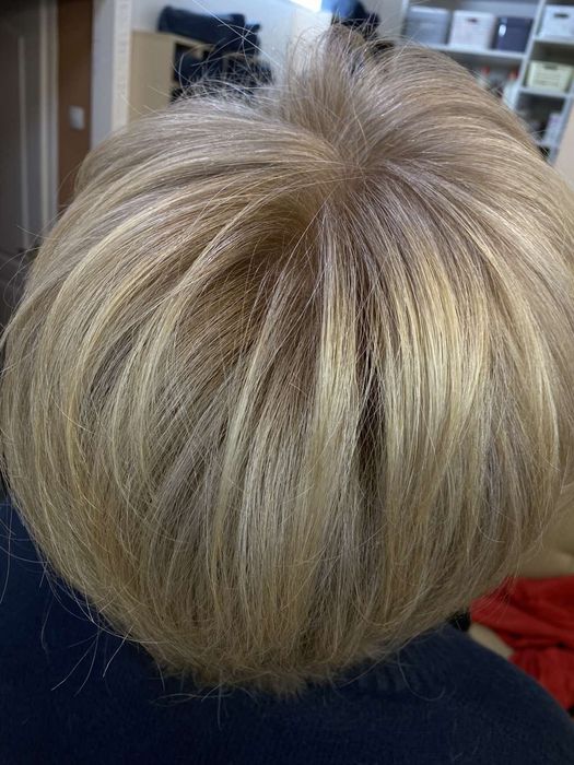 Стрижки Фарбування Зачіски Макіяж