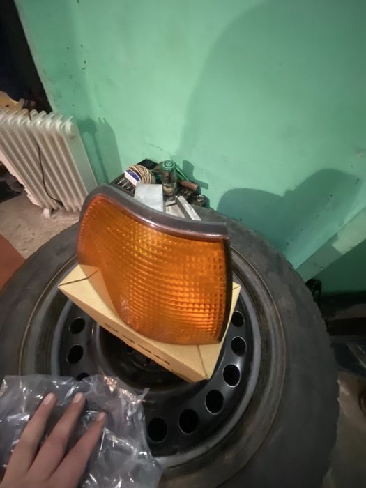 Поворотник правий е36