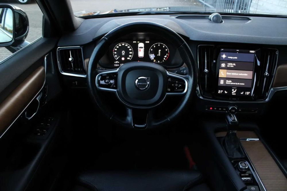 Volvo V90 T5  Inscription      2018