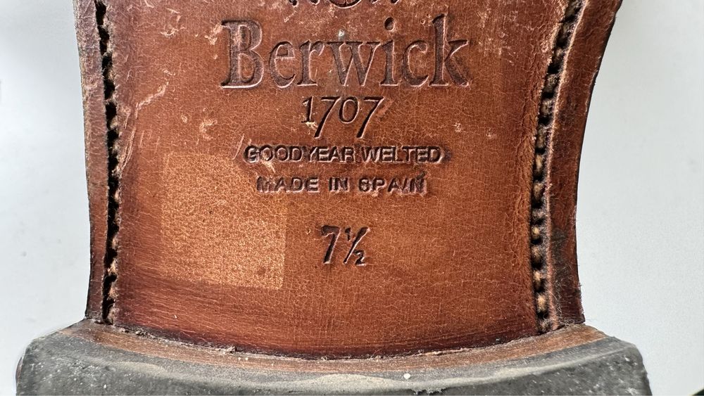 Buty Berwick wiśniowe 7 1/2