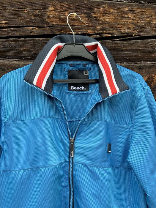 Куртка бомбер Bench