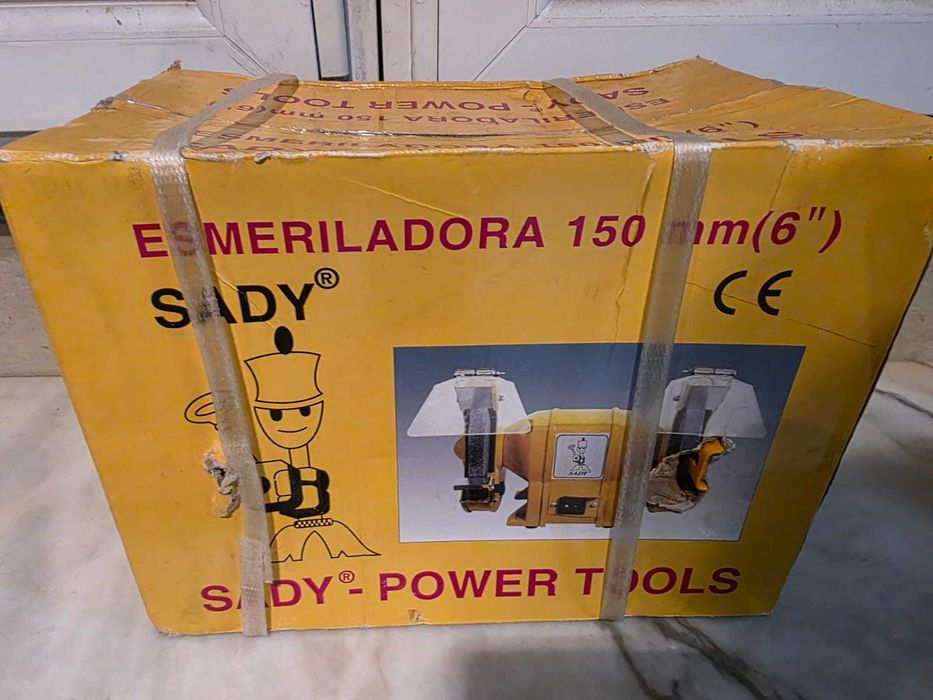 Esmeriladora nova