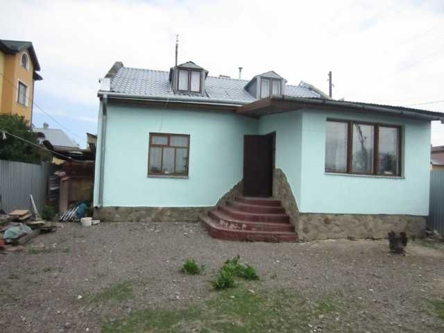 Продаж спареного особняка вул. Нагірна (р-н Топольної)