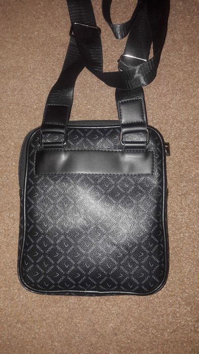 продам мужскую сумку через плече
