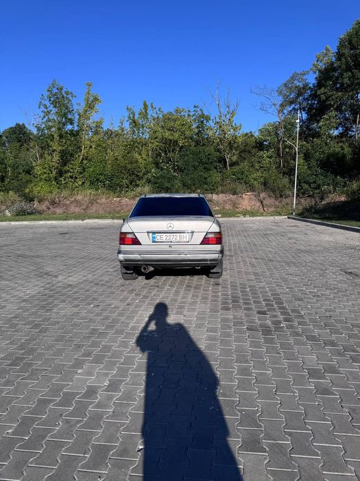 Продам мерседес 124