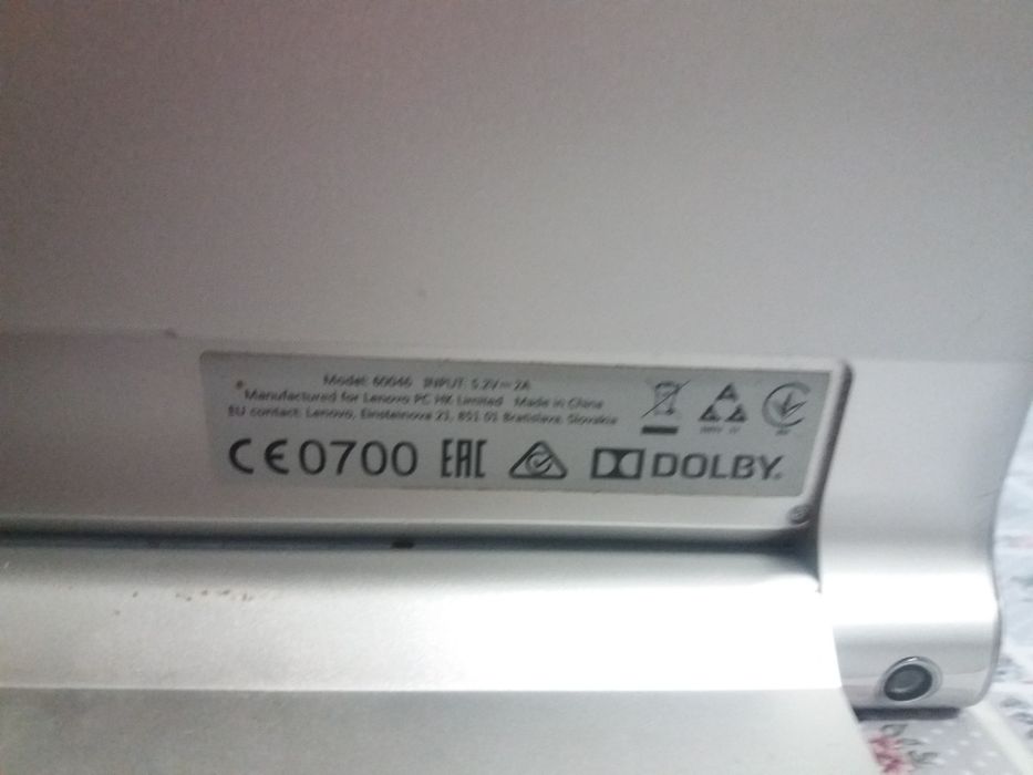Планшет  на  підставкі