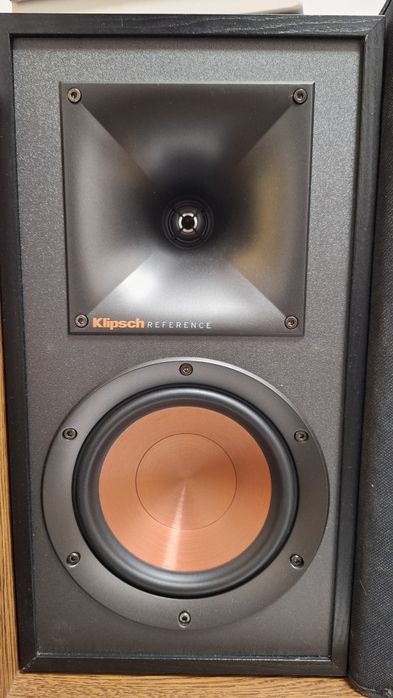 Super głosniki aktywne tzn maja wbud.  Wzmacniacz . Bluetoot.  Klipsch