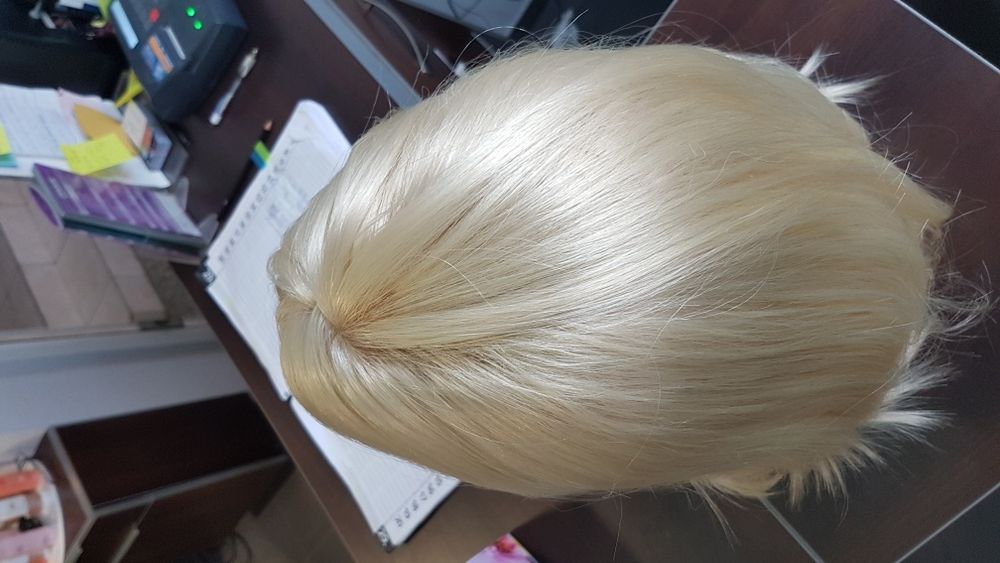 Peruka syntetyk blond długie grzywka proste kręcone 7001 Sapphire 613