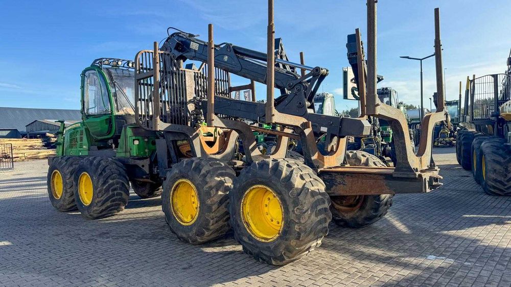 Forwarder John Deere 1110E rok 2013