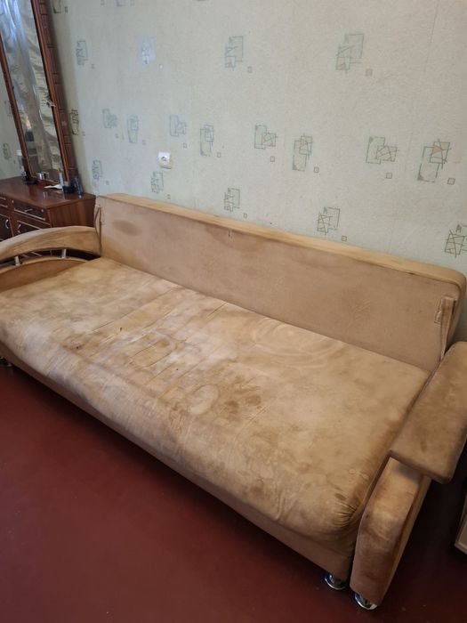Диван безкоштовно