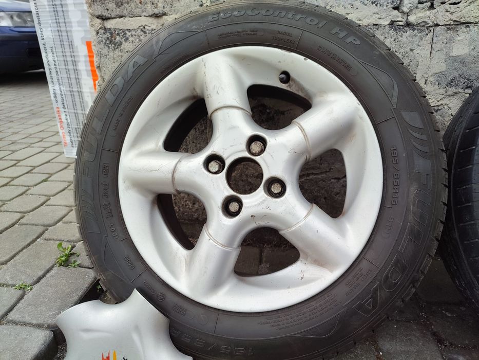 Komplet kół z oponami letnimi 4x108 195/65 R15