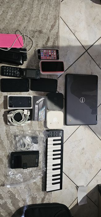 Telefony i inna elektronika