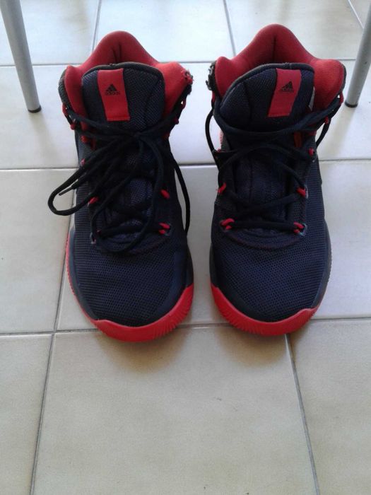 Sapatilhas de basquetebol de cano alto Adidas, como NOVAS!