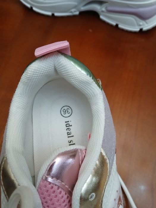 Tenis Novos de senhora