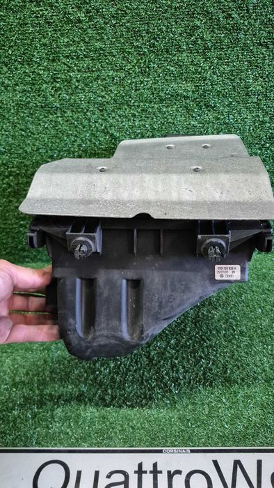 Caixa Filtro Ar Audi A4 B7 8E 2.0 TFSI Ref. 03G133835A Original em excelente estado
