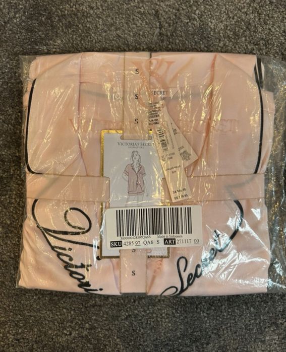 Satynowa piżama Victoria’s Secret