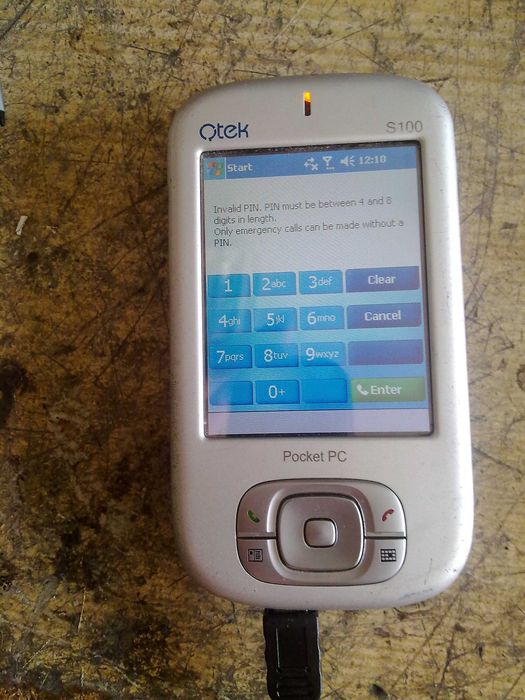 4 telemóveis diversos