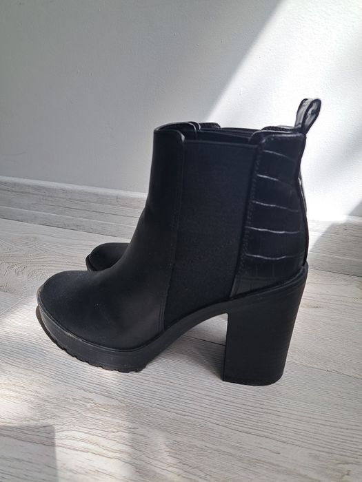 Botki czarne ONLY 38 na obcasie onlboo loop