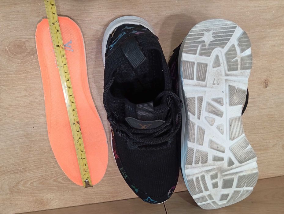 LOUIS VUITTON Buty Damskie Lekkie Sneakersy  Rozm. 37 / 22,5cm