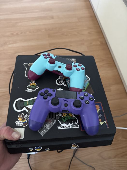 Sony PlayStation 4