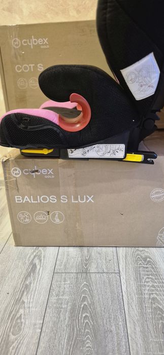 Автокрісло  3 до  12 років Recaro Monza  nova ізофікс