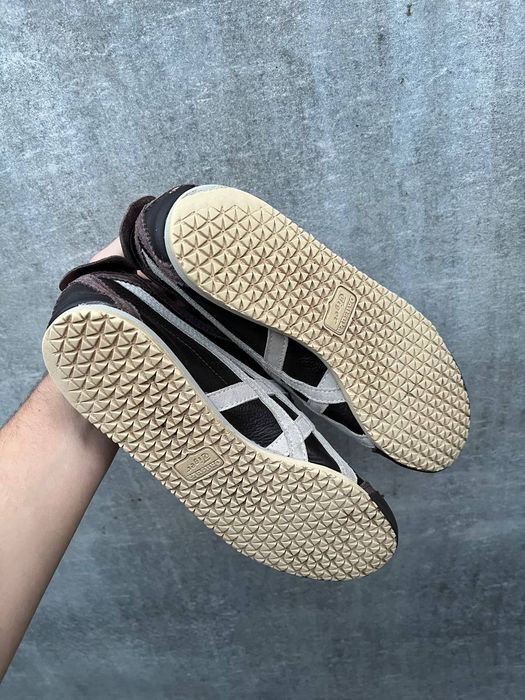 Кроссовки Onitsuka Tiger Mexico 66 VIN в расцветке Coffee/Feather Grey