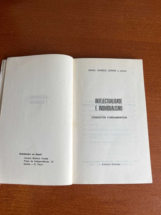 Cadernos Políticos - Intelectualidade e Individualismo