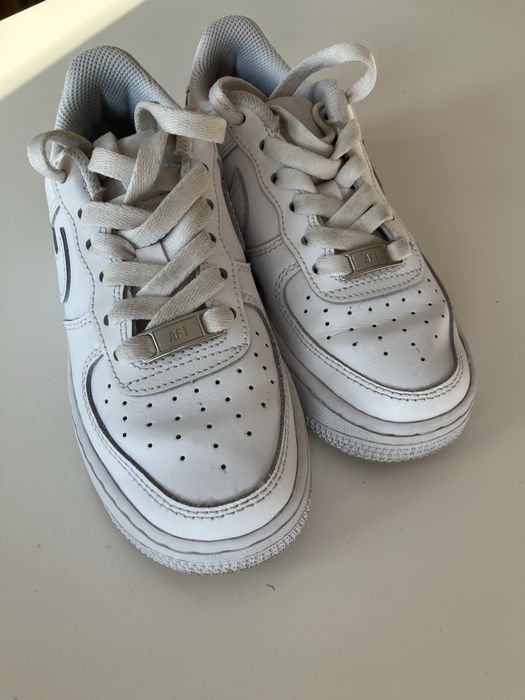 Sprzedam buty Nike Air force 1 rozmiar 33