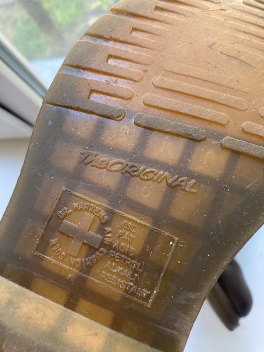 Челсі Dr Martens