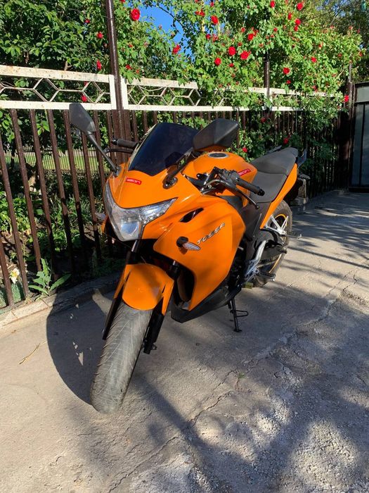 Продам мотоцикл Geon Tossa 4V