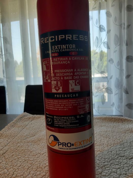 Extintor Recipress, 2kg neve carbónica CO2