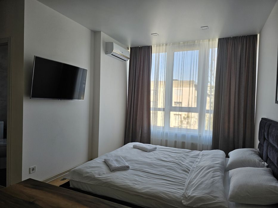 Квартира подобово. Ретровіль. Нивки, Виговського, Сирець. Паркінг