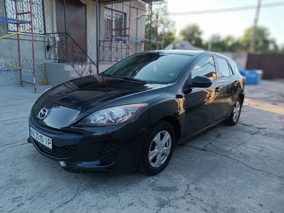Продам mazda 3 2012 рік в  гарному стані