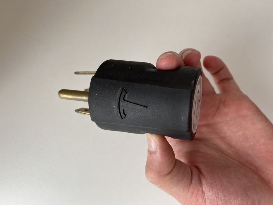 Адаптер USN14-50 1014324-00 tesla