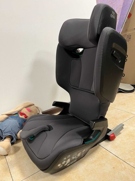 Автокрісло BRITAX ROMER KIDFIX I-Size  Група 2/3 (15-36кг) бустер