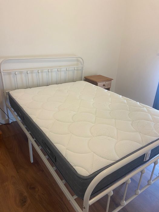Cama ferro branca