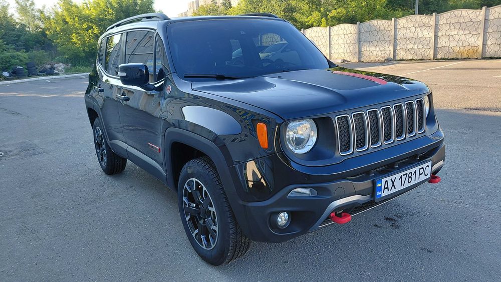 Jeep Renegade Trailhawk 2023 р 12т км пробіг