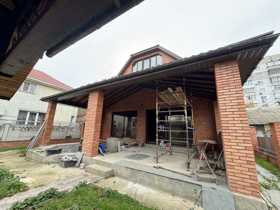 Продаж сучасного будинку в Інгульському районі по вул. Ізмалкова