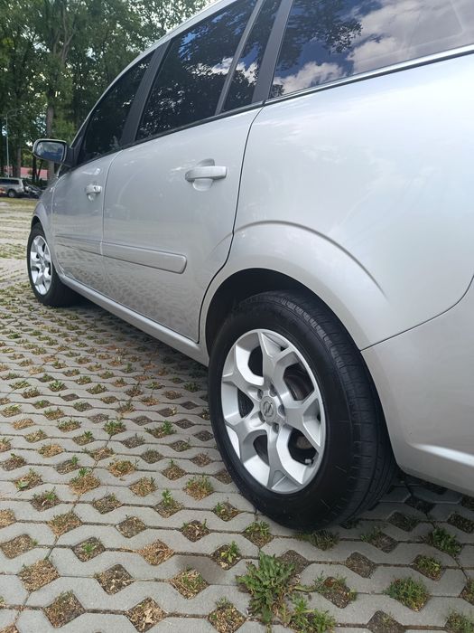Продам Опель зефіра