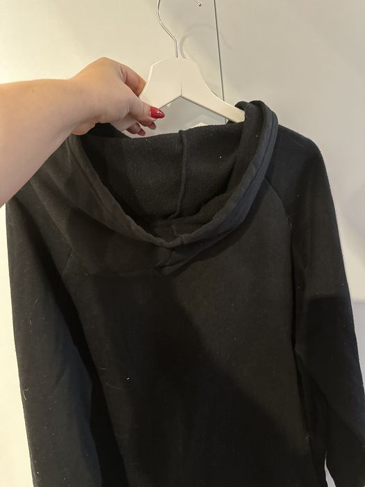 Shein bluza czarna z kaprurem usa