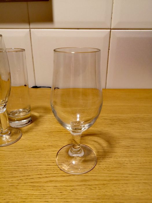 7 Copos (vinho, água, cerveja)