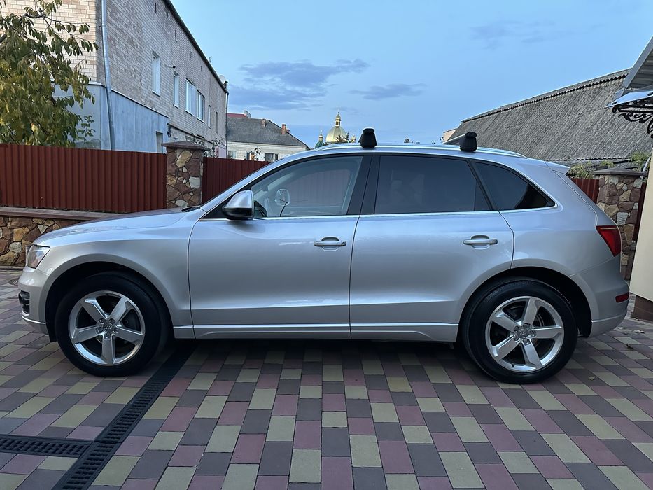 Продам Audi q5 2012 2.0 tfsi