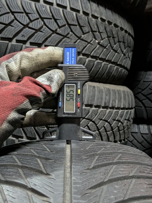 Резина зима зимові 205 60 r16 Michelin колеса шини Gtyres