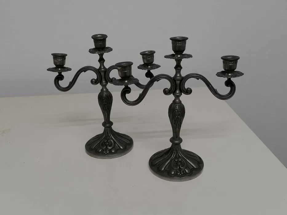 Conjunto de 2 castiçais em estanho