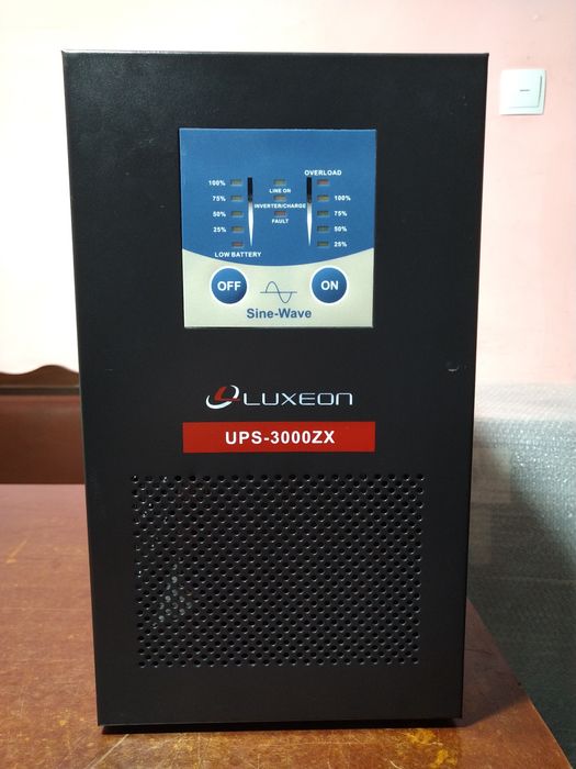 Джерело безперебійного живлення ДБЖ, інвертор Luxeon UPS-3000ZX