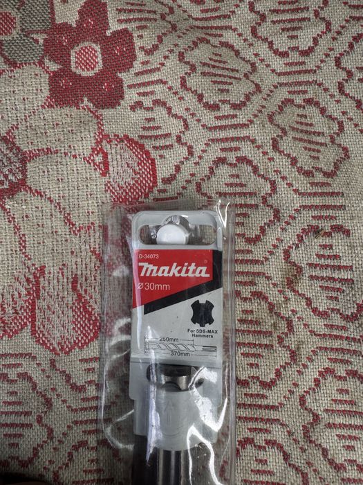 Бур по бетону Makita SDS-Max Standard 30x250x370 мм (D-34073)